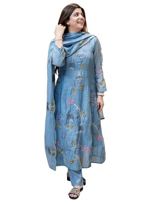 Women Kurta with Pant & Dupatta